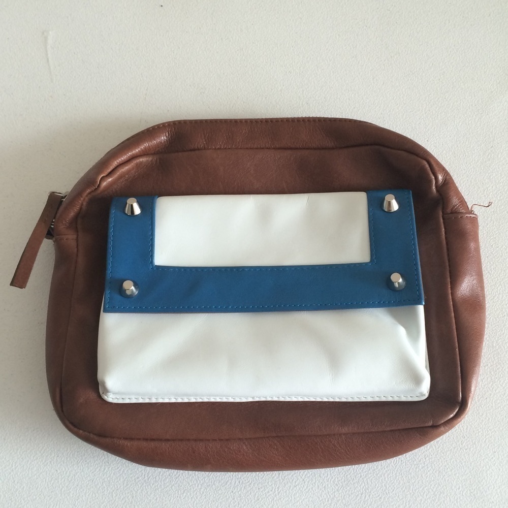Posse Tan Color Block Bag 🔴CLEARANCE🔴